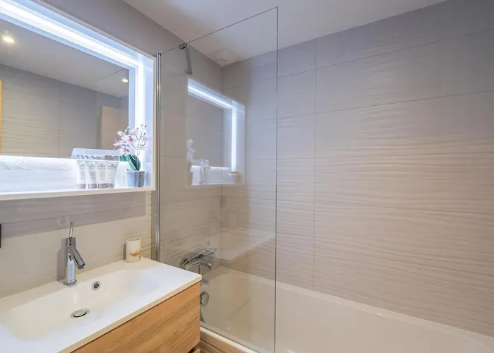 Lejlighed Moderne Proche Des Pistes Avec Parking Et Wifi - Fr-1-563-128